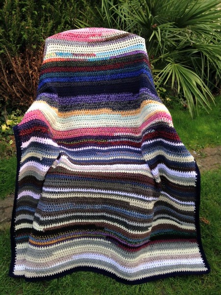 Woolly Hugs. Supporting refugees, lovely crafters and donors, fabulous Mumsnetters we need your help.