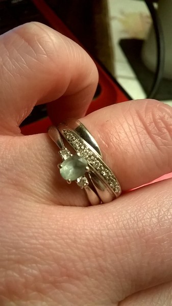 AIBU unreasonable to just want a simple and inexpensive engagement ring