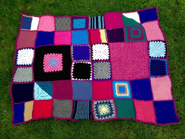 Woolly Hugs. Supporting refugees, lovely crafters and donors, fabulous Mumsnetters we need your help.