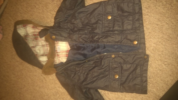 CHILDRENS CLOTHES/SHOES BANK thread