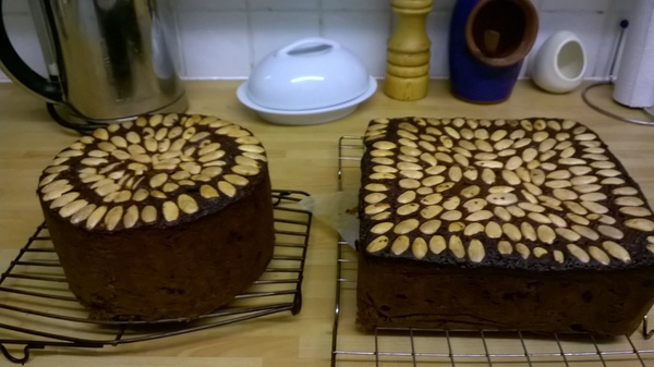 Friendly Frugaleers chat their way into February...