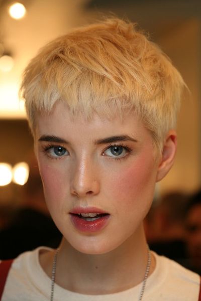 Very sad DD, new haircut please help!