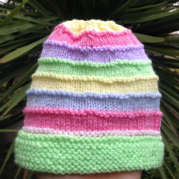 Woolly Hugs. Supporting refugees, lovely crafters and donors, fabulous Mumsnetters we need your help.