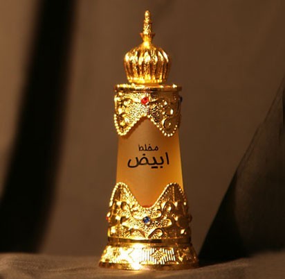 Let's revive our old perfume threads, perfumistas!