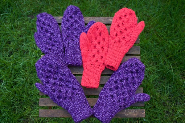 Woolly Hugs. Supporting refugees, lovely crafters and donors, fabulous Mumsnetters we need your help.