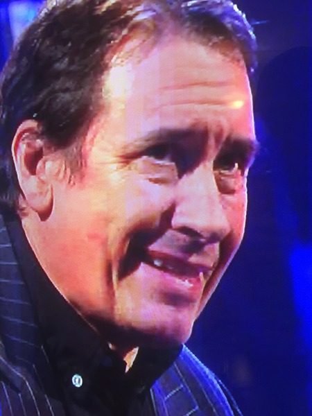 Anyone watching Jools Holland's Hootenanny?