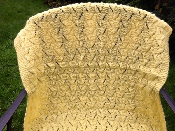 Woolly Hugs. Supporting refugees, lovely crafters and donors, fabulous Mumsnetters we need your help.