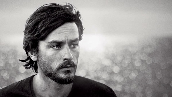 to think this is the most handsome man EVER?