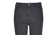 I used to like M&S but I'm not surprised they are struggling to sell womens clothes, WARNING MAY BE UPSETTING