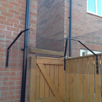 Please can someone recommend a cat proof fence/ company?