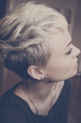 Very sad DD, new haircut please help!