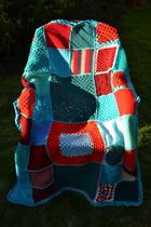 Woolly Hugs. Supporting refugees, lovely crafters and donors, fabulous Mumsnetters we need your help.