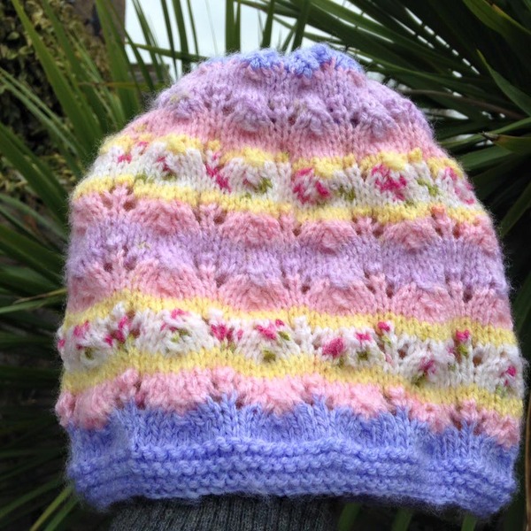 Woolly Hugs. Our Project to help refugees continues. One square, one blanket, a pair of gloves, one warm hat, one step at a time, really every little thing will help. All support welcome.