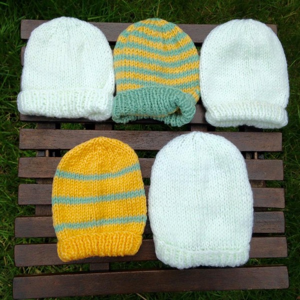 Woolly Hugs. Supporting refugees, lovely crafters and donors, fabulous Mumsnetters we need your help.