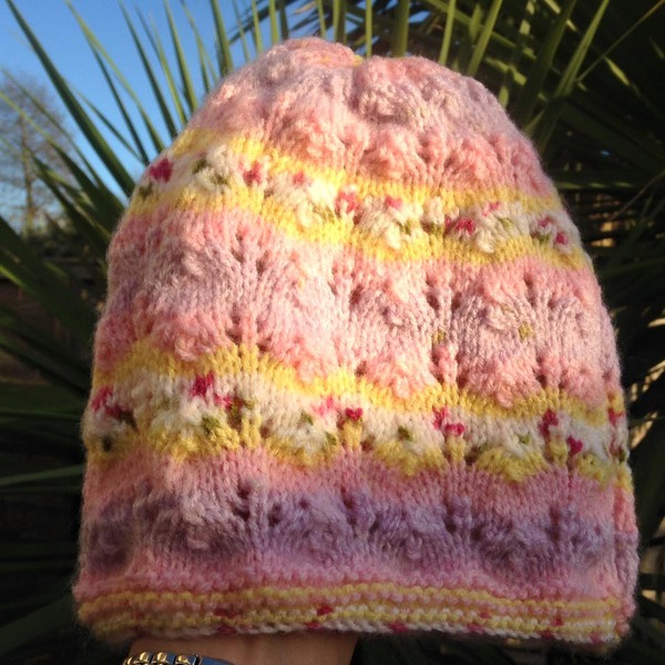 Woolly Hugs. Supporting refugees, lovely crafters and donors, fabulous Mumsnetters we need your help.