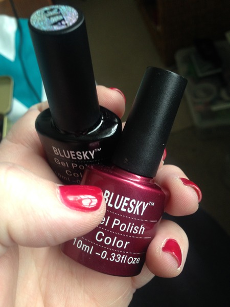 anyone do their own gel manicures?