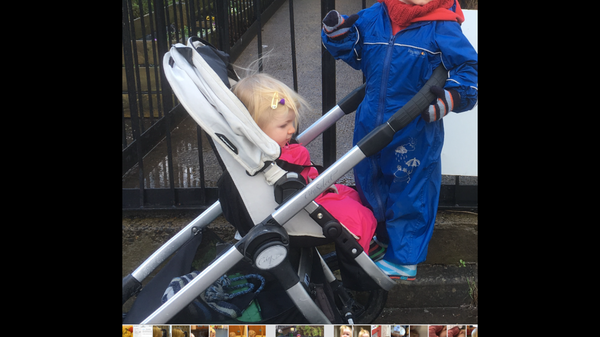 Parent facing pushchair with buggy board