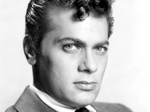 to think this is the most handsome man EVER?