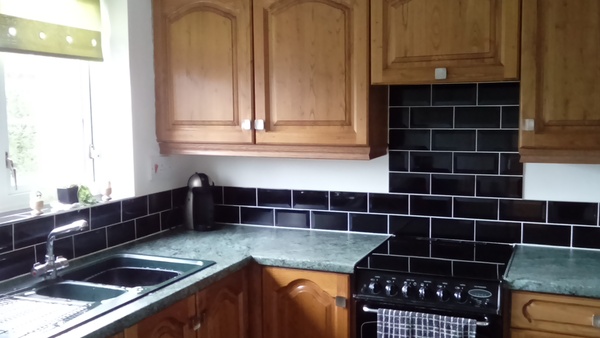 Ideas for paint schemes and curtains/blinds to update this country kitchen?