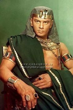 to think this is the most handsome man EVER?