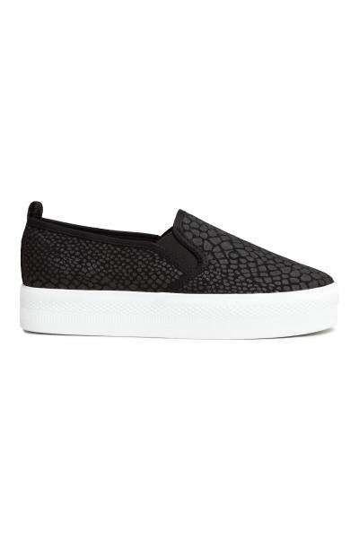 Which flat shoes with leggings?