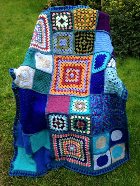 Woolly Hugs. Supporting refugees, lovely crafters and donors, fabulous Mumsnetters we need your help.