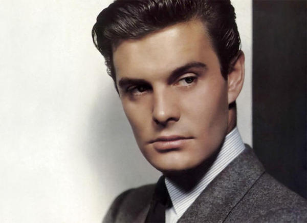 to think this is the most handsome man EVER?