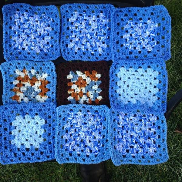 Woolly Hugs. Our Project to help refugees continues. One square, one blanket, a pair of gloves, one warm hat, one step at a time, really every little thing will help. All support welcome.