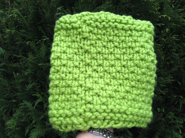 Woolly Hugs. Supporting refugees, lovely crafters and donors, fabulous Mumsnetters we need your help.