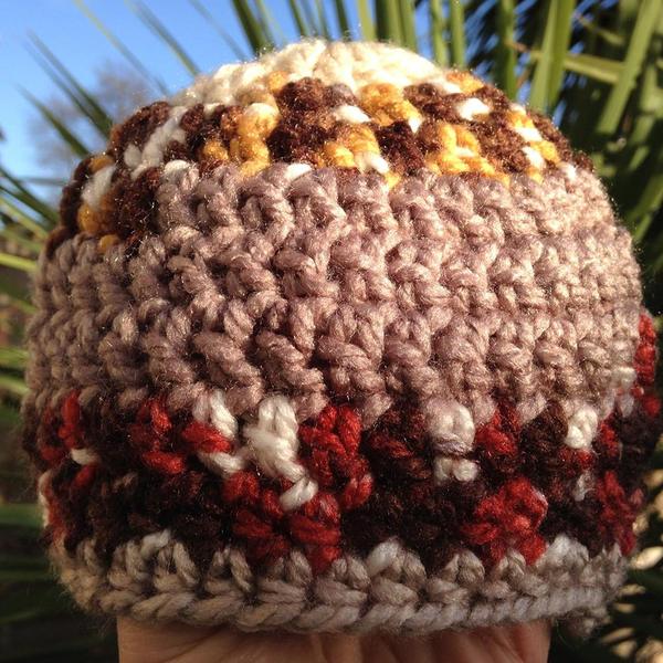 Woolly Hugs. Supporting refugees, lovely crafters and donors, fabulous Mumsnetters we need your help.