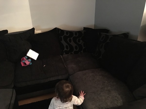 Colour scheme with big black and grey corner sofa?