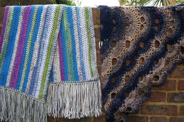 Woolly Hugs. Supporting refugees, lovely crafters and donors, fabulous Mumsnetters we need your help.