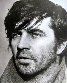 to think this is the most handsome man EVER?