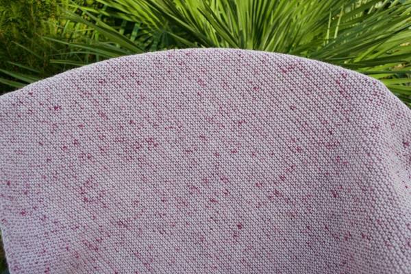 Woolly Hugs. Our Project to help refugees continues. One square, one blanket, a pair of gloves, one warm hat, one step at a time, really every little thing will help. All support welcome.