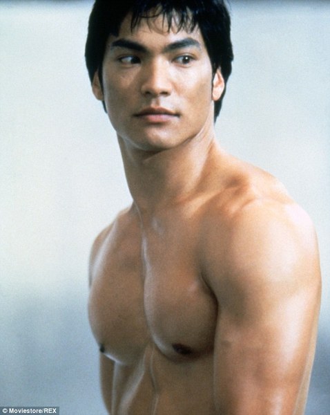 to think this is the most handsome man EVER?