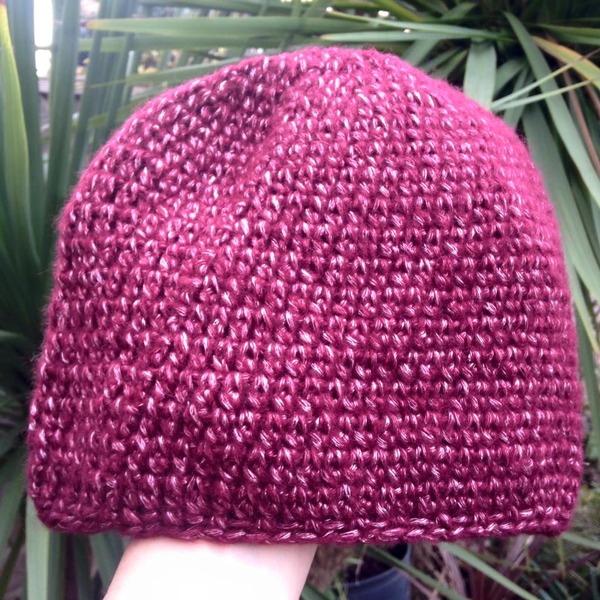 Woolly Hugs. Supporting refugees, lovely crafters and donors, fabulous Mumsnetters we need your help.