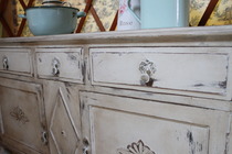 To think Annie Sloan chalk paint is shit?