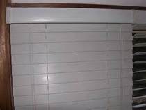 Wooden blinds - Tapes or not?