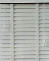 Wooden blinds - Tapes or not?