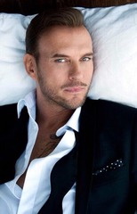to think this is the most handsome man EVER?