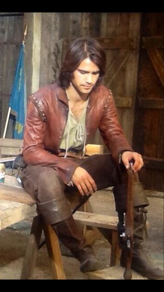 Swagger Inn Thread 125.  136,000 posts and over 735 days later - the wenching and perving continues onwards. But WhenTAF will the BBC actually admit that S3 of The Musketeers exists?