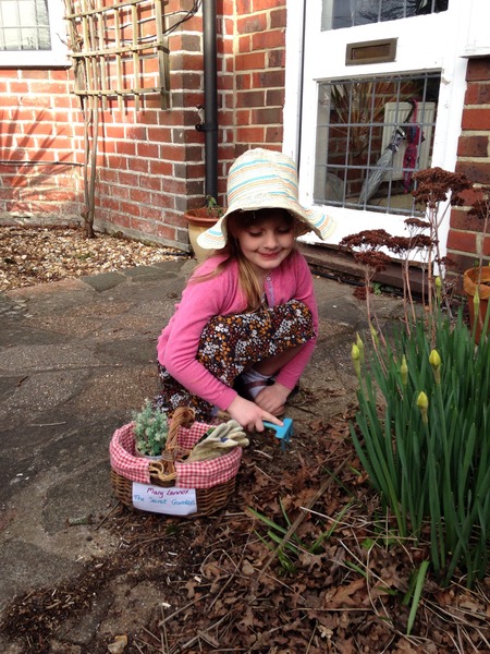 Share photos of your kids dressed up for World Book Day to win £100 book token + 10 official WBD books