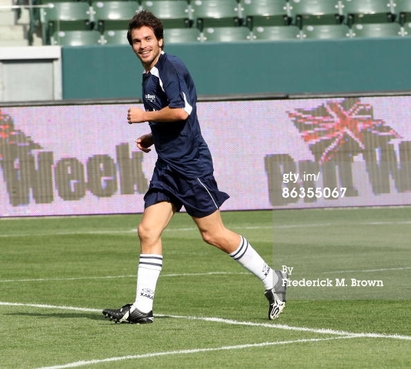 Swagger Inn Thread 125.  136,000 posts and over 735 days later - the wenching and perving continues onwards. But WhenTAF will the BBC actually admit that S3 of The Musketeers exists?