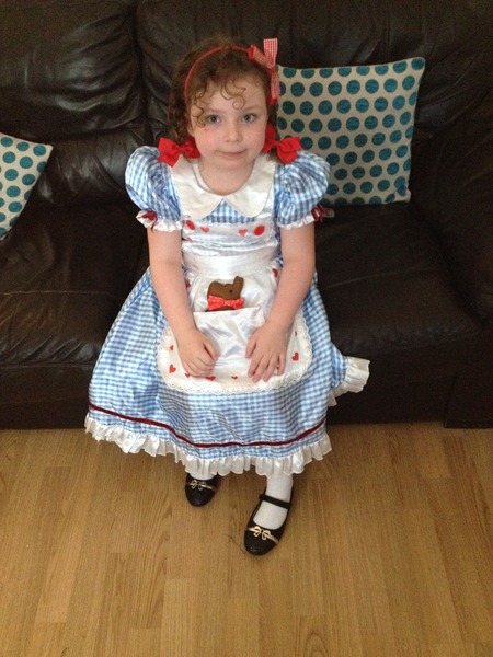 Share photos of your kids dressed up for World Book Day to win £100 book token + 10 official WBD books