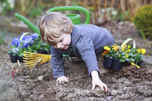 How do you encourage your children to play outside? Tell Persil for a chance to win a £300 voucher! NOW CLOSED