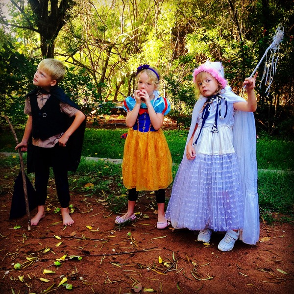 Share photos of your kids dressed up for World Book Day to win £100 book token + 10 official WBD books