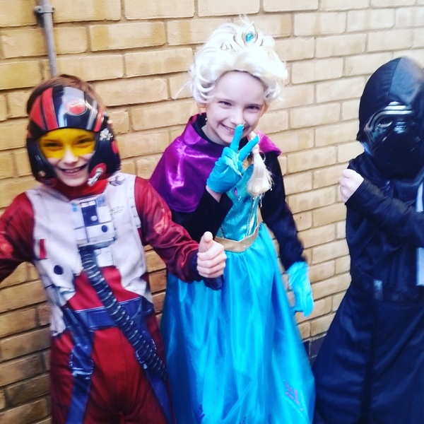 Share photos of your kids dressed up for World Book Day to win £100 book token + 10 official WBD books