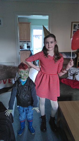 Share photos of your kids dressed up for World Book Day to win £100 book token + 10 official WBD books