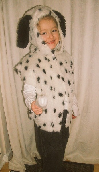 Share photos of your kids dressed up for World Book Day to win £100 book token + 10 official WBD books