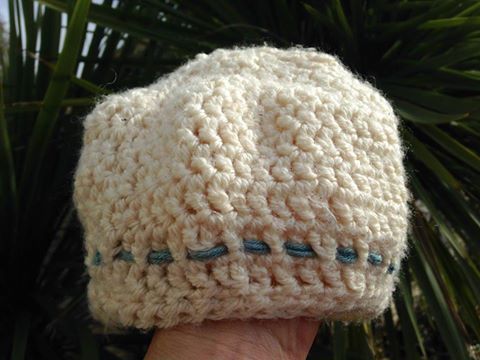 Woolly Hugs. Our Project to help refugees continues. One square, one blanket, a pair of gloves, one warm hat, one step at a time, really every little thing will help. All support welcome.